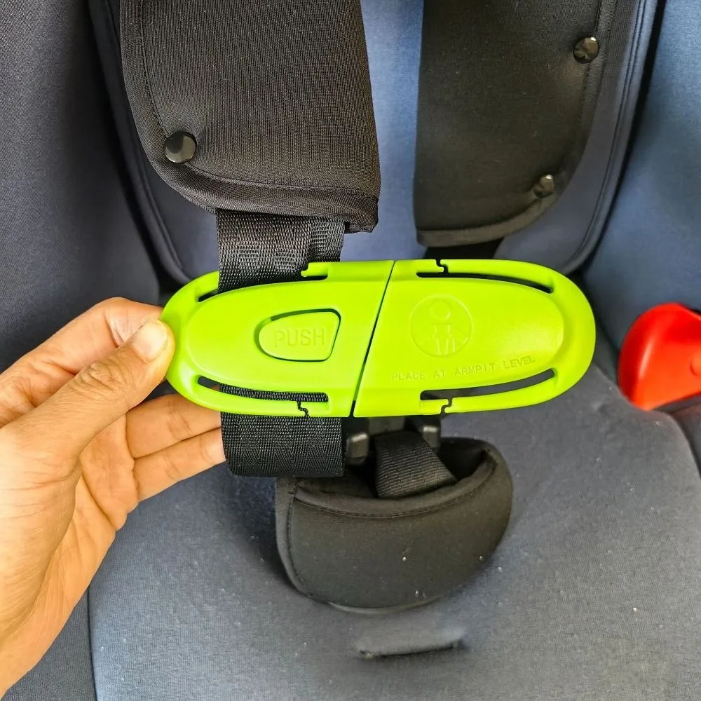 Buckle Lock Unisex Seat Chest Harness Clip Anti Escape Universal Replacement Car Seat Safety Belt Clip Adjustable