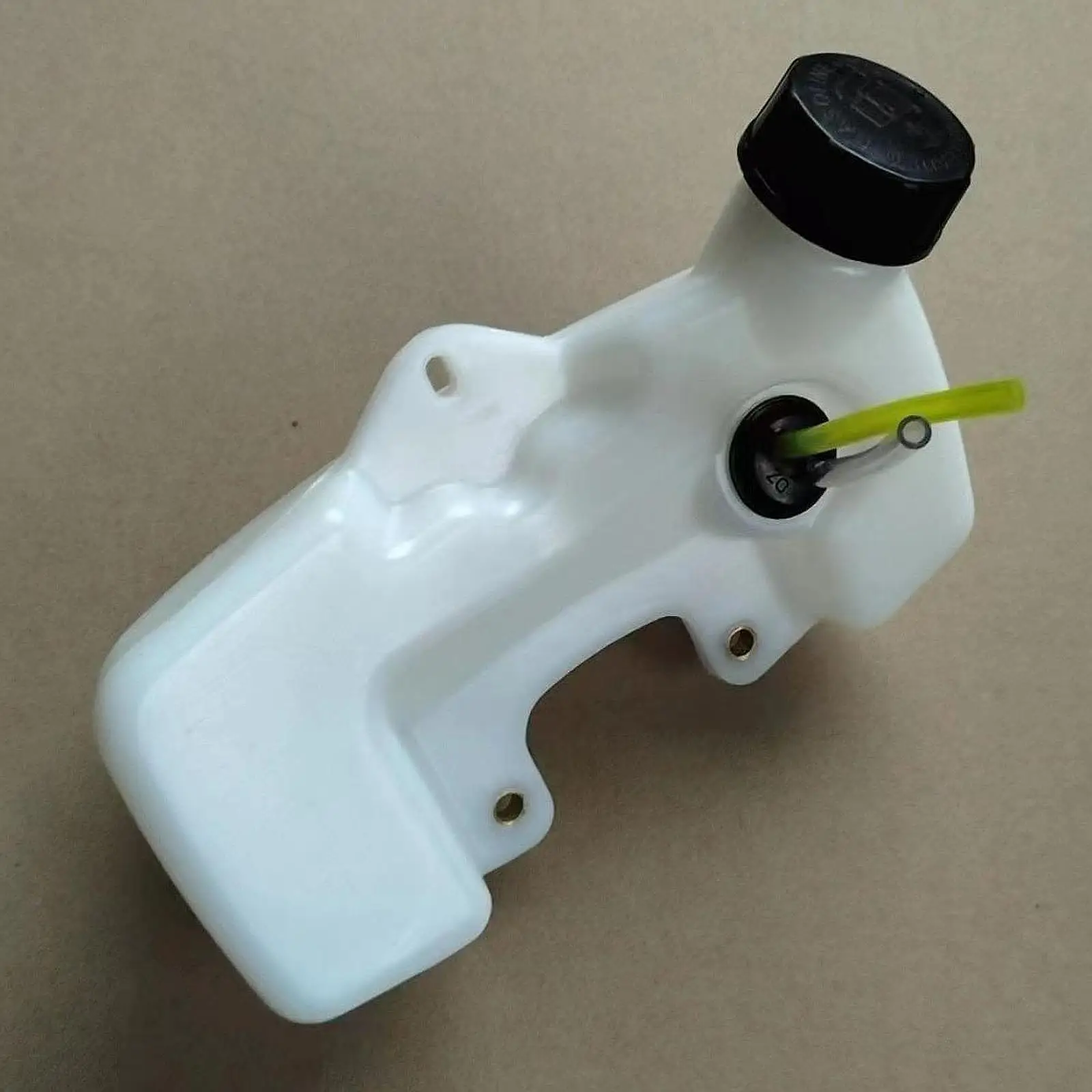 

Gas Fuel Tank for String Trimmer Accessory Assembly Replace White Lawn Mower Oil Container Grass Trimmer Fuel Storage for G26