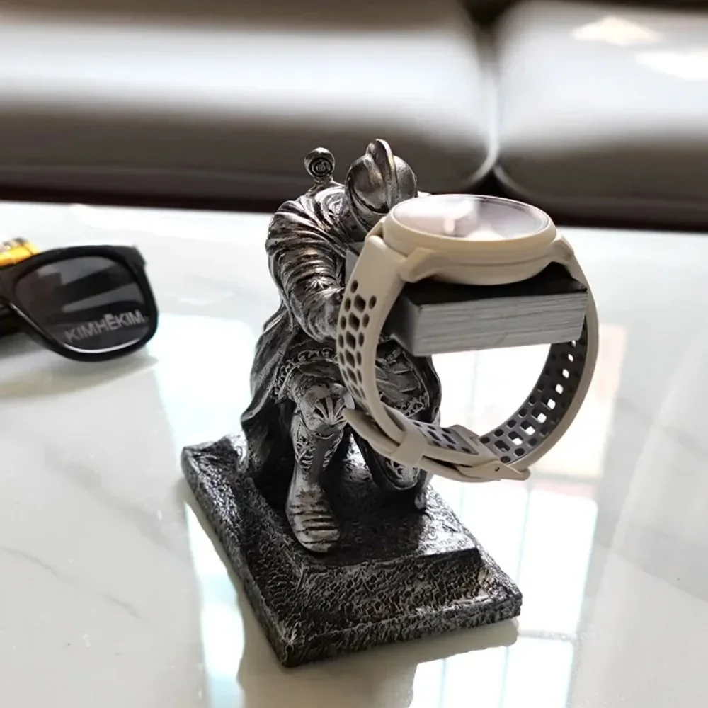 Resina Criativa Watch Stand Knight, Personalizado Apple Watch Display, Carregador De Armazenamento, Organizador De Relógios De Pulso, Acessórios