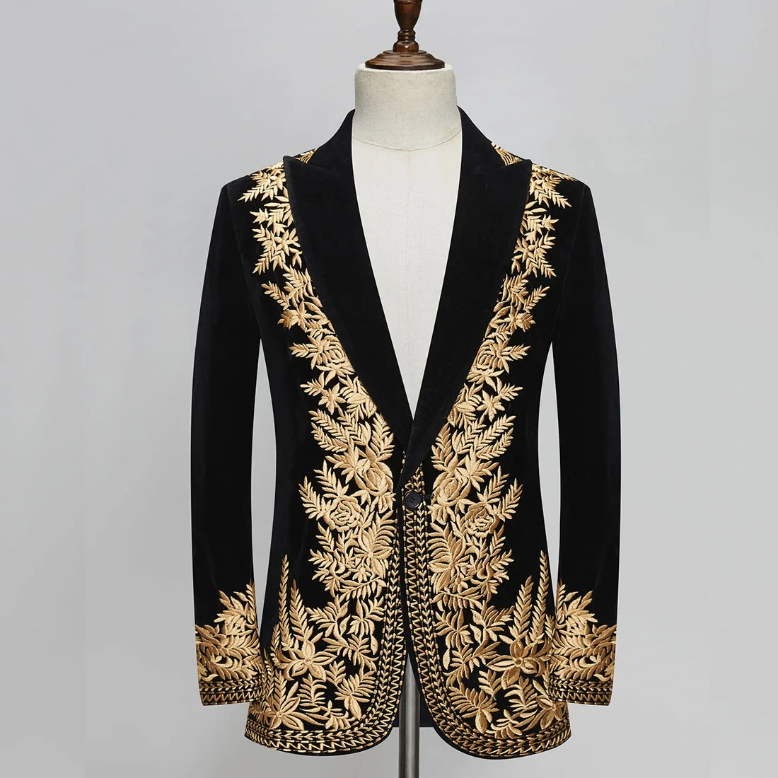 Luxury Men's Wedding Suit Jackets Gold Black Velvet Embroidery Blazers Single Button Groom Banquet Host Singer Stage Tuxedo Coat