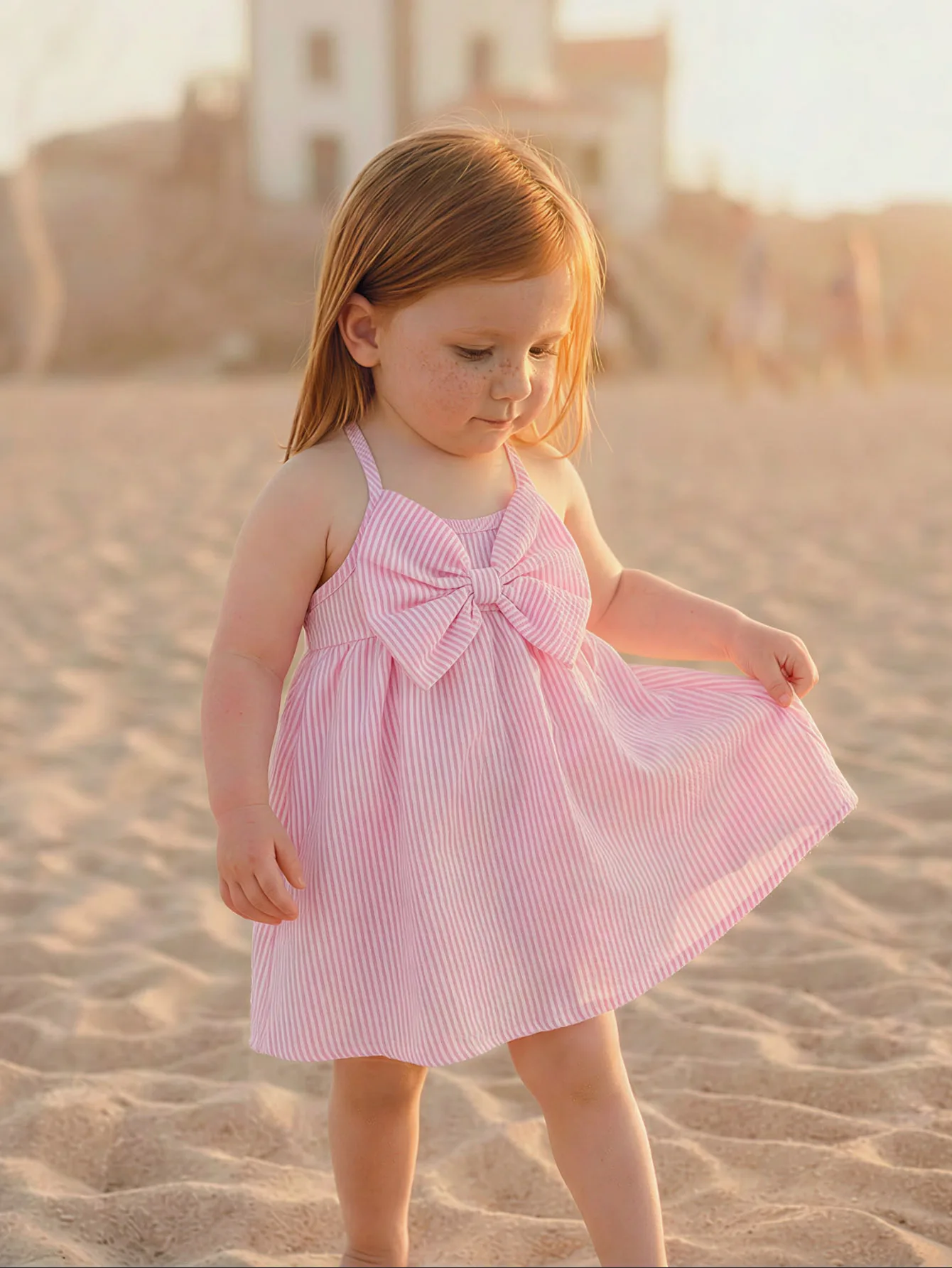 Summer Newborn Baby Girl Pink Sleeveless Dress. Soft and Comfortable Fabric, Perfect for Summer Outings and Photoshoots.