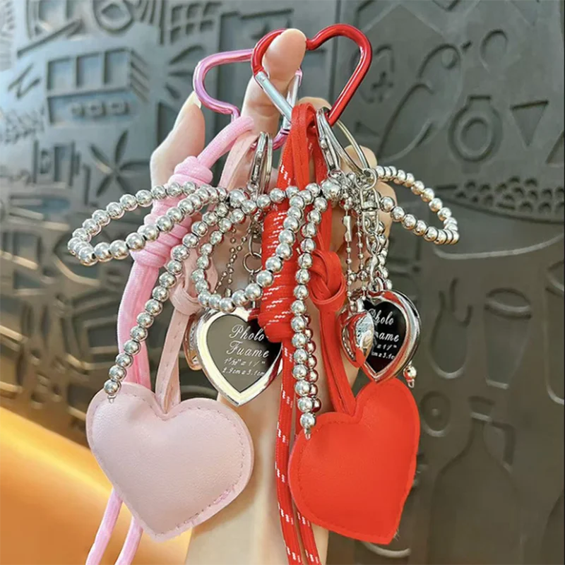 Taschenanhänger Geschenk Herzform Kunstleder Schlüsselanhänger Lebendige Farben Tasche Dekor Charm Tasche Autoschlüssel Zubehör Ornament – Detail 3