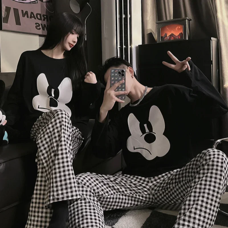 Disney Mickey Mouse couple pajamas autumn cotton long-sleeved trousers crew neck women\'s pajamas men\'s and women\'s loungewear