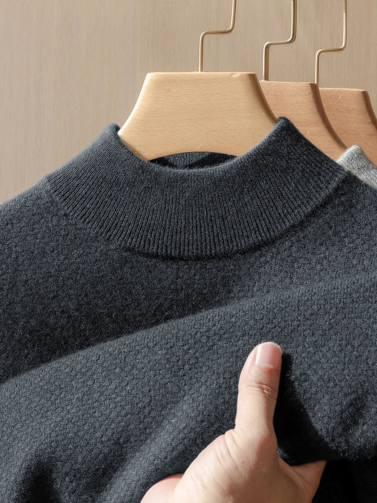 

100% pure cashmere sweater men's honeycomb semi-high neck long sleeve pullover long sleeve sweater Joker in autumn and winter.