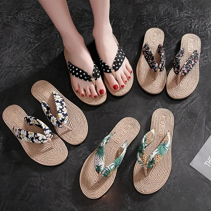 Beach Flip-flops Soft Bottom Slippers Summer Women Fashion Non-slip Flat Outdoor Simple Bohemian Ladies Indoor Bathroom Shoes