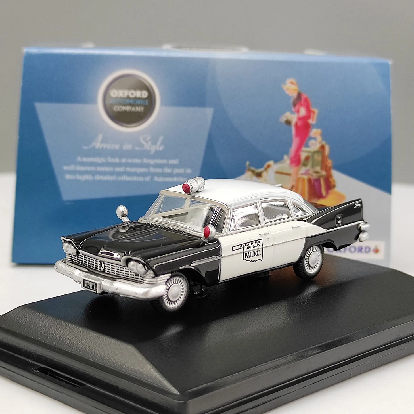 Diecast OXFORD 1:87 Scale Plymouth Savoy Sedan 1959 Highway Patrol Alloy Car Model