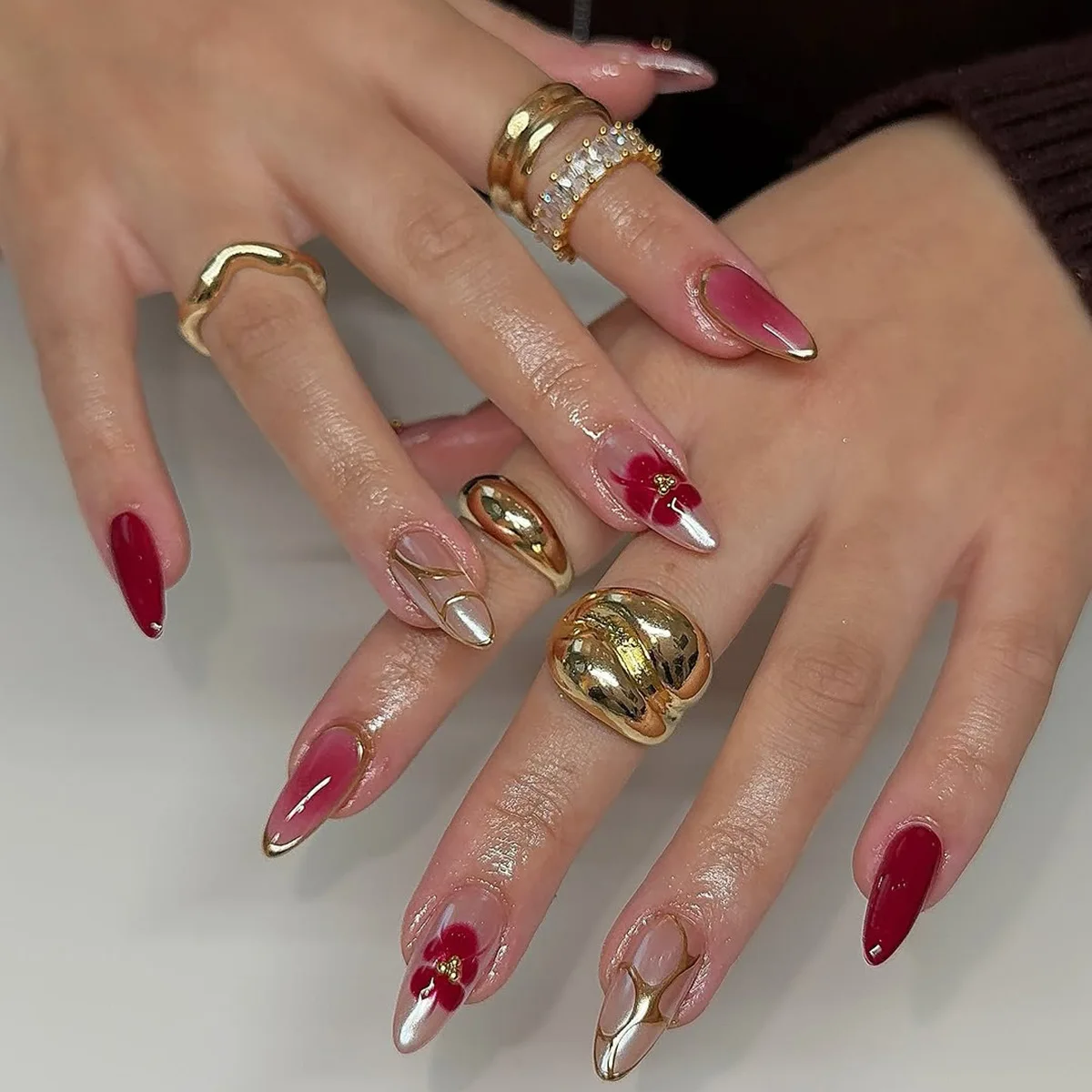 

24PCS Metallic Irregular Golden Patterns French Press on Nails Red Blush with Flower Sweet Fake Nails Almond False Nail Tips Art