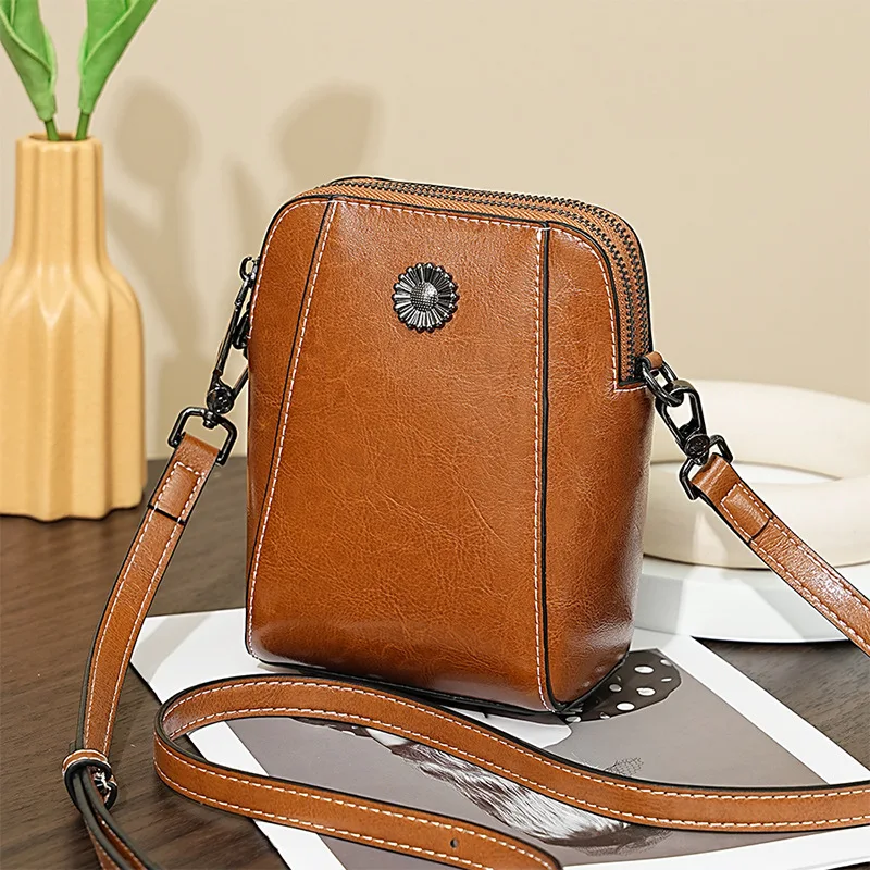 

Новая женская кожаная сумка для телефона 2026 года: простая, с множеством карманов, через плечо, легкая, повседневная, люксовая сумочка