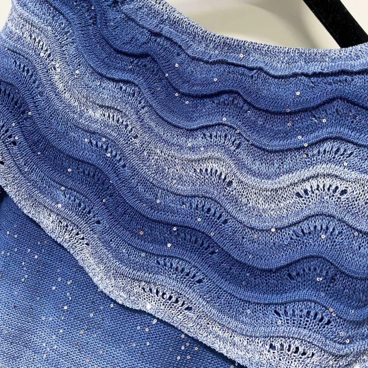 2026 High Quality Women's Gradient One Shoulder Large Collar Sparkling Knitted Short Top--hb813