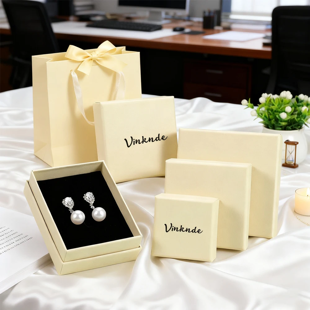 

24 шт., элегантный бежевый бумажный органайзер для ювелирных изделий на заказ, портативное ожерелье, браслет, серьги, кольца, коробки для хранения для путешествий