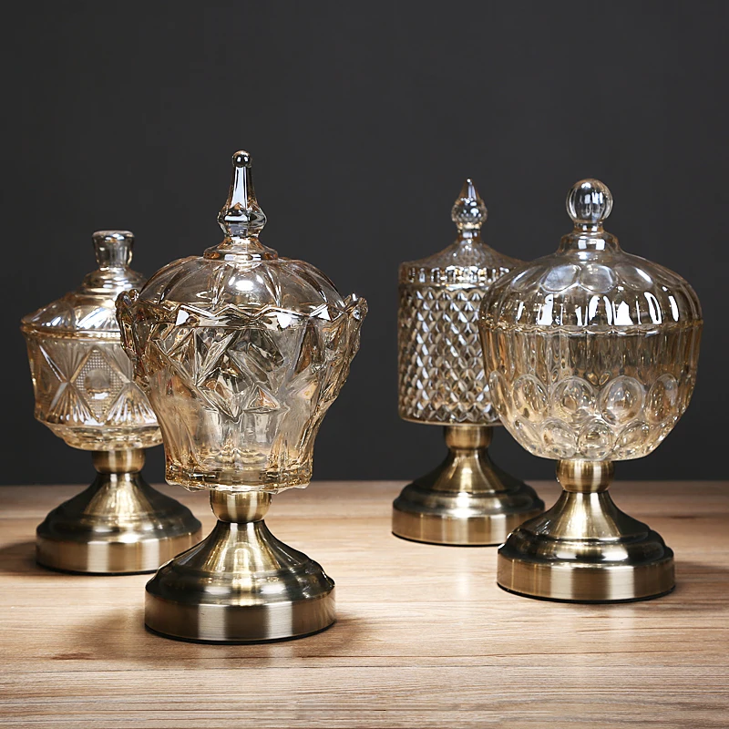 

European luxury crystal sugar jar, storage jar, candy snack jar, household with lid, modern American decorative ornament