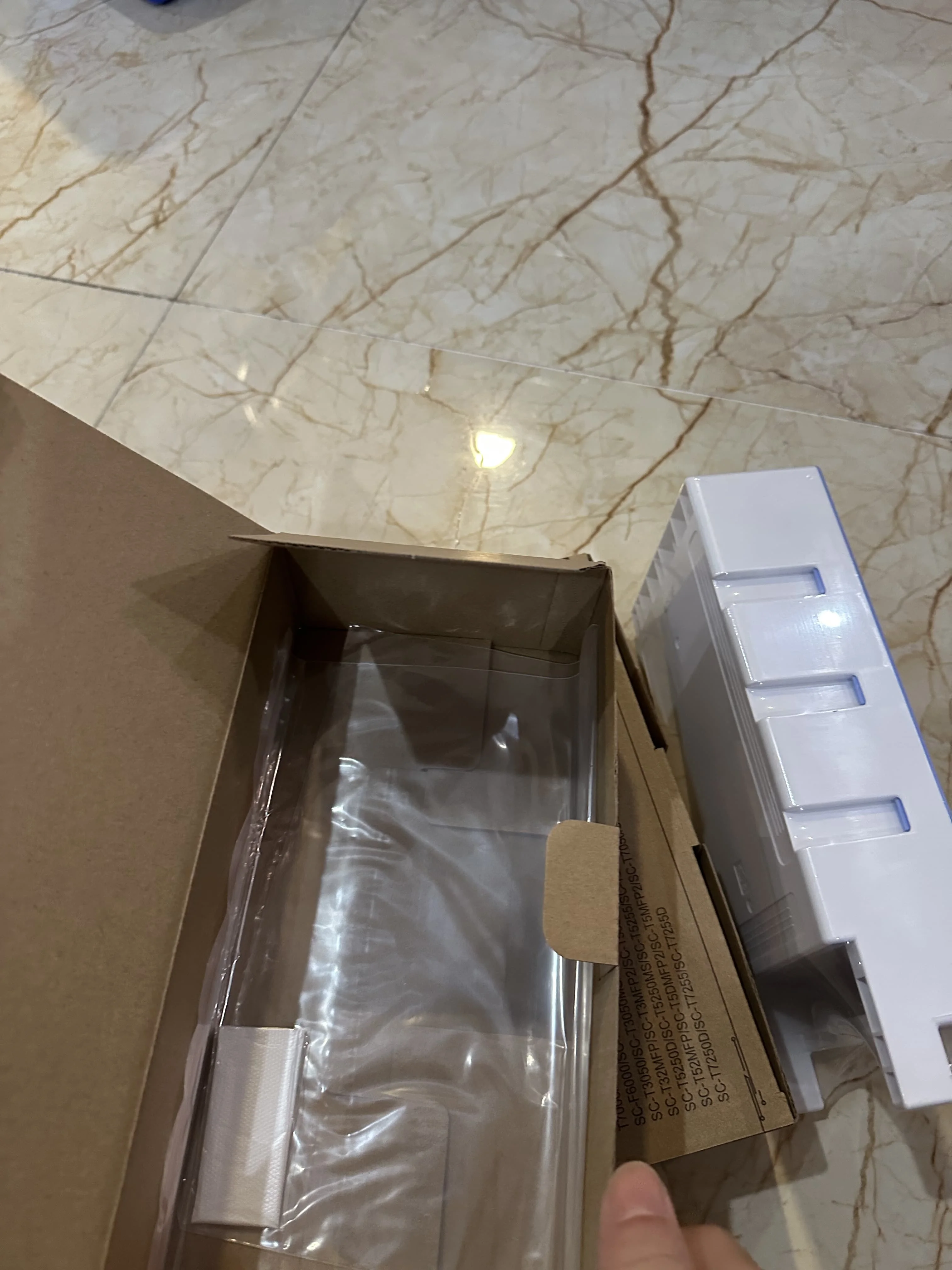 

T6193 Резервуар для обслуживания Epson Surecolor T3000 T5000 T7000 T3200 T5200 T7200 T3070 T5070 T7070 Сброс чипа коробки для отработанных чернил