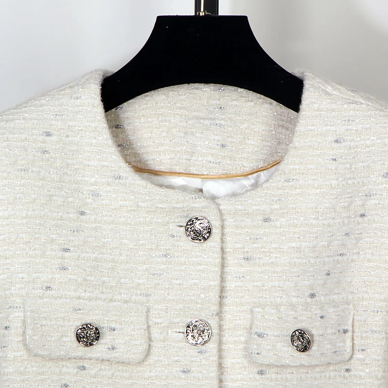 سترة تويد عصرية بتصميم جديد لعام 2025 برقبة دائرية وخفيفة الوزن فاخرة للمشاهير بتصميم مزاجي راقي