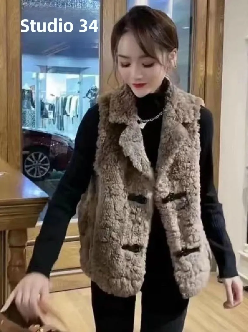 

Lamb Fur Vest Women's Autumn Winter Faionable Versatile Jaet oulder Pad Vest Outerwear Inteated Leather And Fur