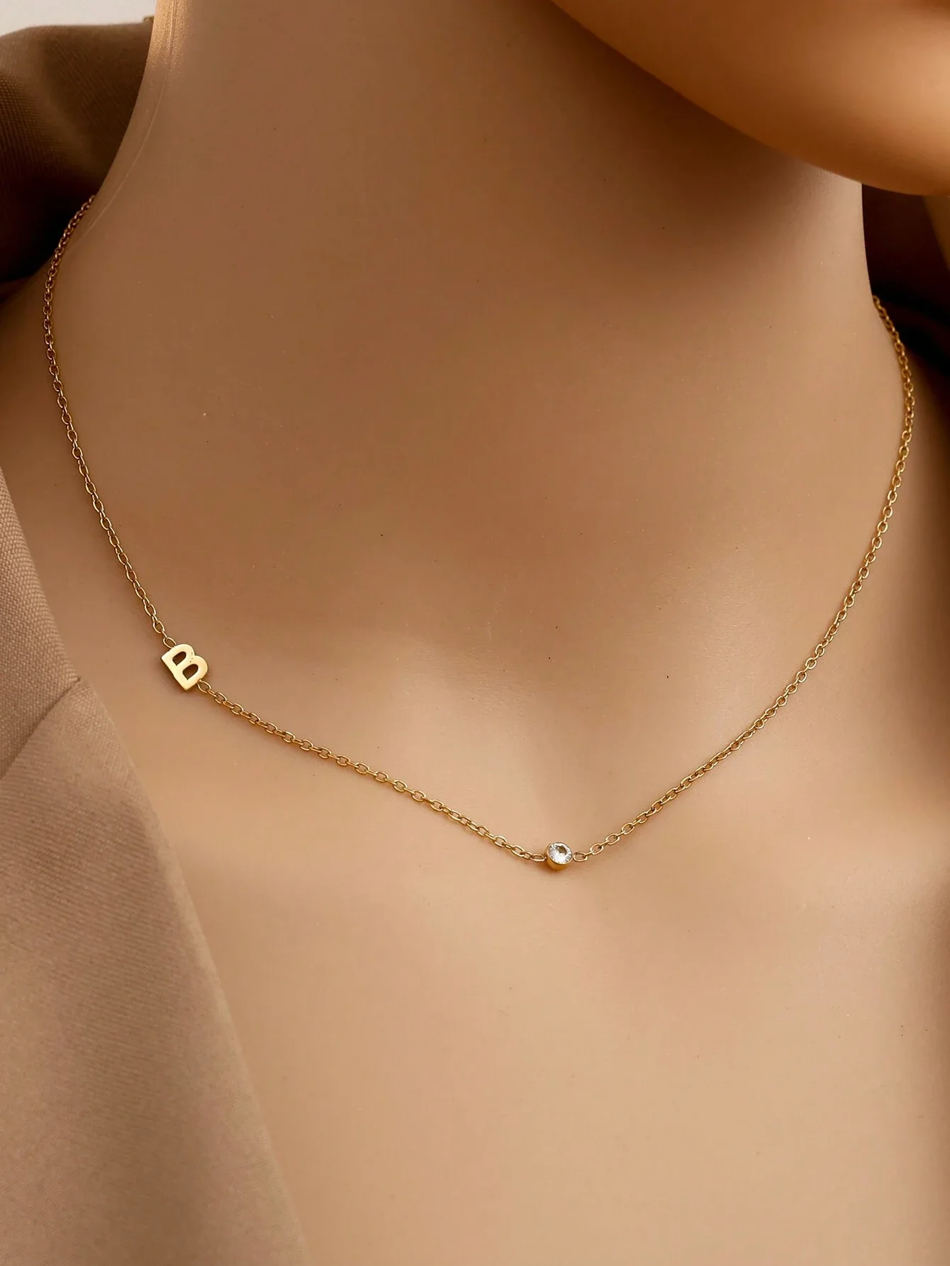 

Простое ожерелье с инициалом и кристаллическим кулоном для женщин, повседневное украшение, подарок