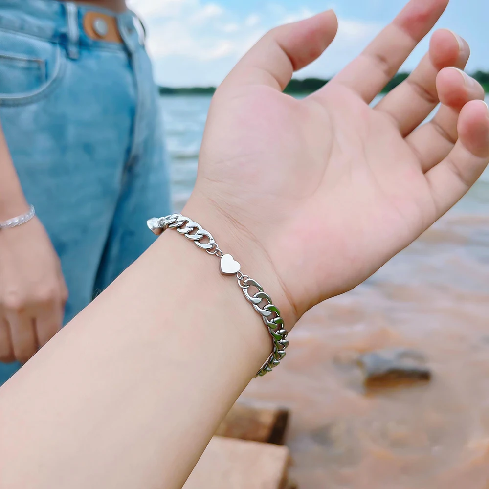 2pcs/set Stainless Steel heart-shaped Charm Couple magnet Bracelet high-quality Jewelry Valentine\'s Day Gift for Men women