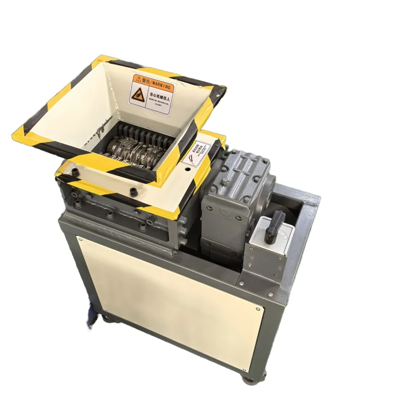 Plastic Crusher Low Noise Universal Crusher Shredder Multi-function Waste Recycling Plastic Automatic