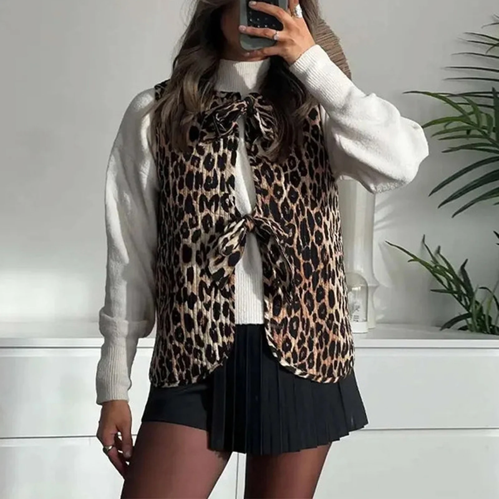 hirigin Women Leopard Quilted Vest Sleeveless Tie Front Shirts Floral Embroidered Vest Jacket Cardigan Trendy Streetwear