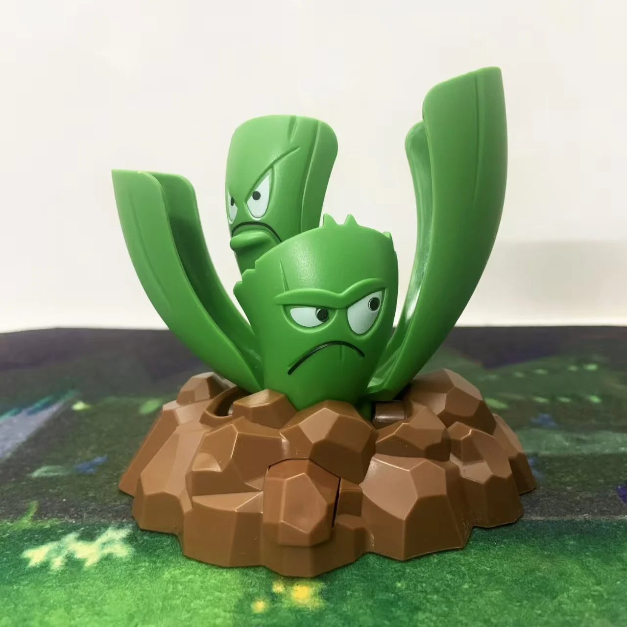 

"Plants vs. Zombies 2" - Action Game - Plant Character - Toy for Children - Suitable Gift for Kids