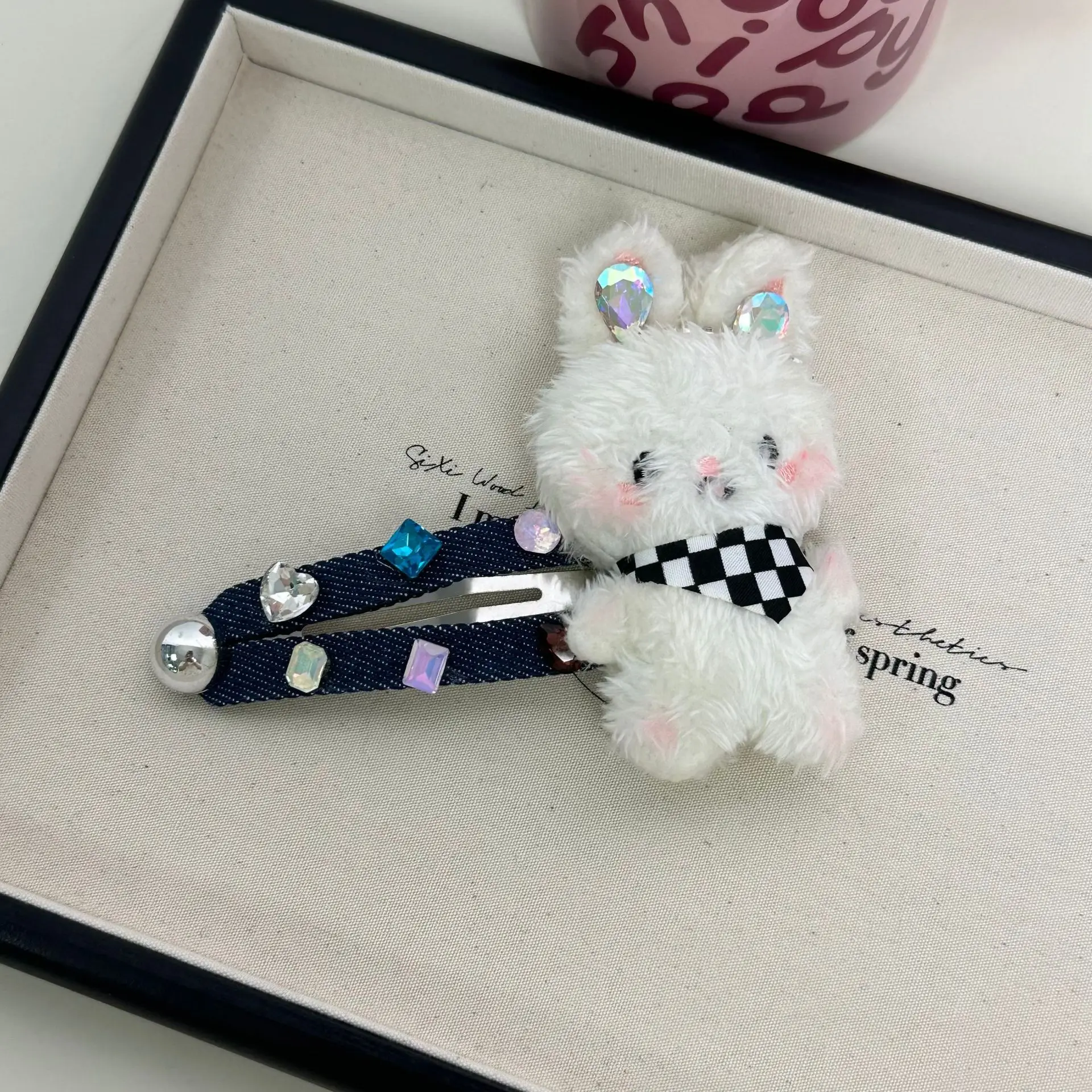 مشبك شعر رعاة البقر على شكل دب أرنب قطيفة لطيف للفتيات، تفاصيل ماسية ملونة، إكسسوار شعر كبير حامض وجميل