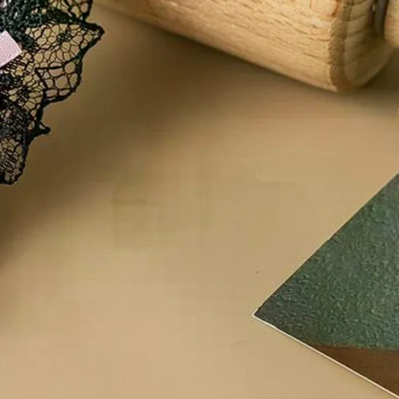 [1Pcs Computer Monitor Decor Strip Stickers Black Bow Lace Wings Design Desk Screen Decor Gaming Room Display Screen Ornaments]