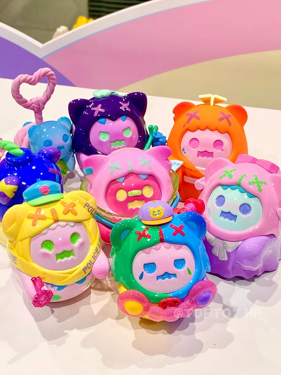 

Новый оригинальный Shinwoo Ghost Bear Bad Bear Urban Series, слепая коробка, игрушки, фигурки, модные настольные украшения, подарки для девочек на Хэллоуин