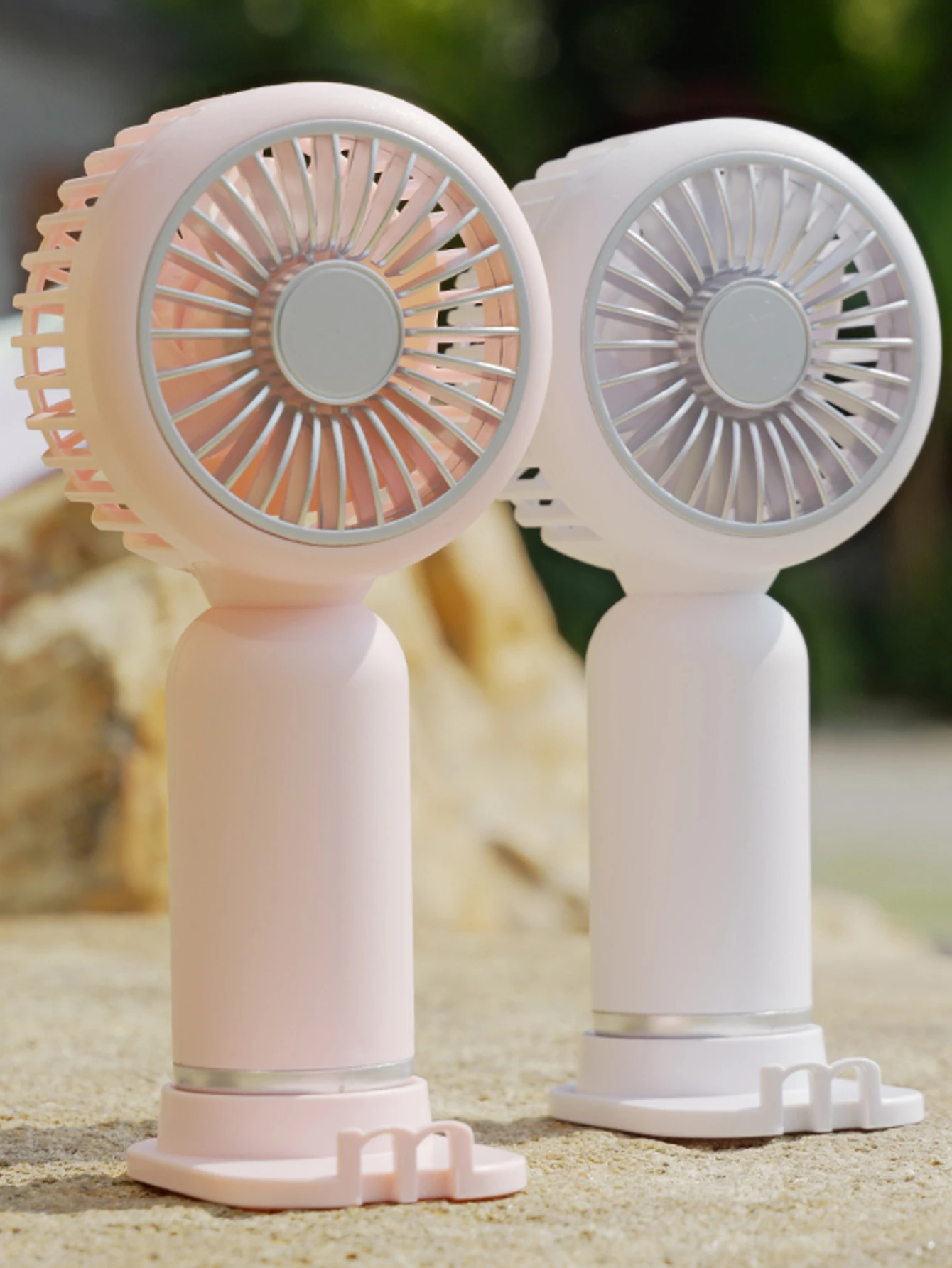 YM88206-مروحة كهربائية محمولة باليد ذات سرعة واحدة مع قاعدة قابلة للفصل، يمكن حملها وقفها ومحمولة عند السفر