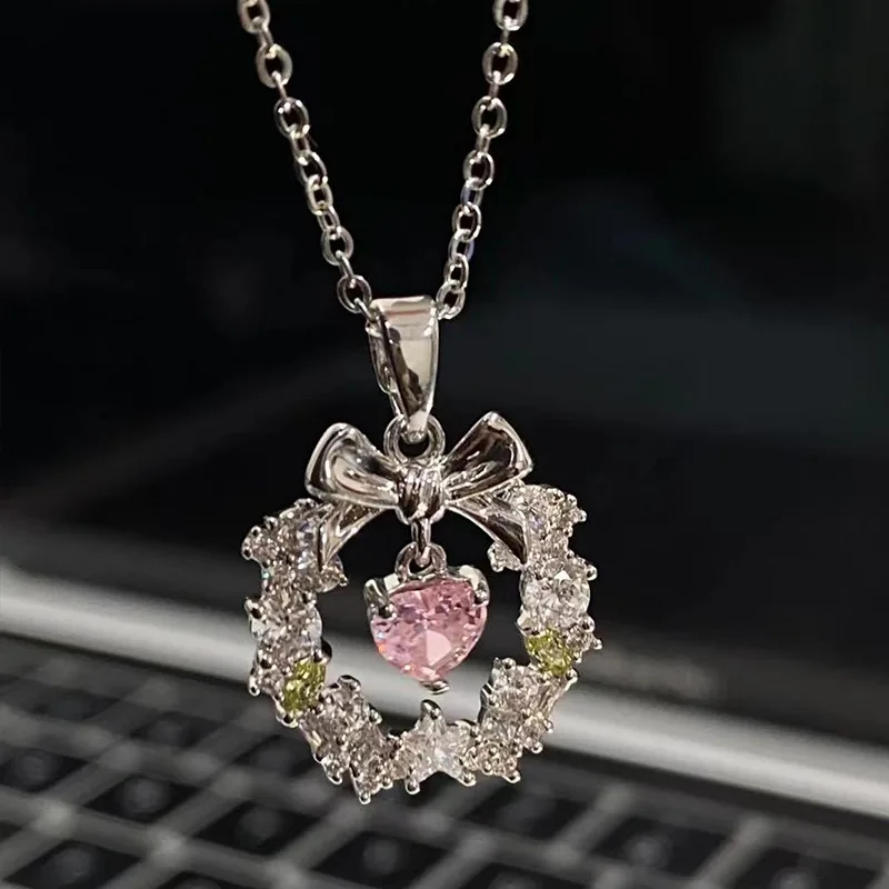 

Love wreath bow necklace female collarbone chain Light luxury niche premium design sense Christmas Instagram students