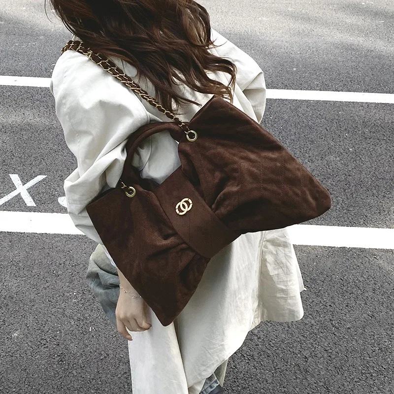 

Модная стеганая замшевая сумка в клетку 2025 года для женщин, винтажная шикарная сумка через плечо большой вместимости, элегантная пригородная и дневная сумочка