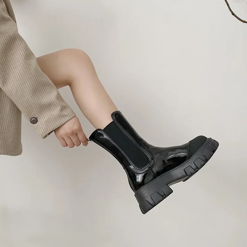 

Patent Leather Thick-soled Boots Women's Autumn and Winter Chelsea Boots Round Toe Heightening Platform Short Boots Women Shoes