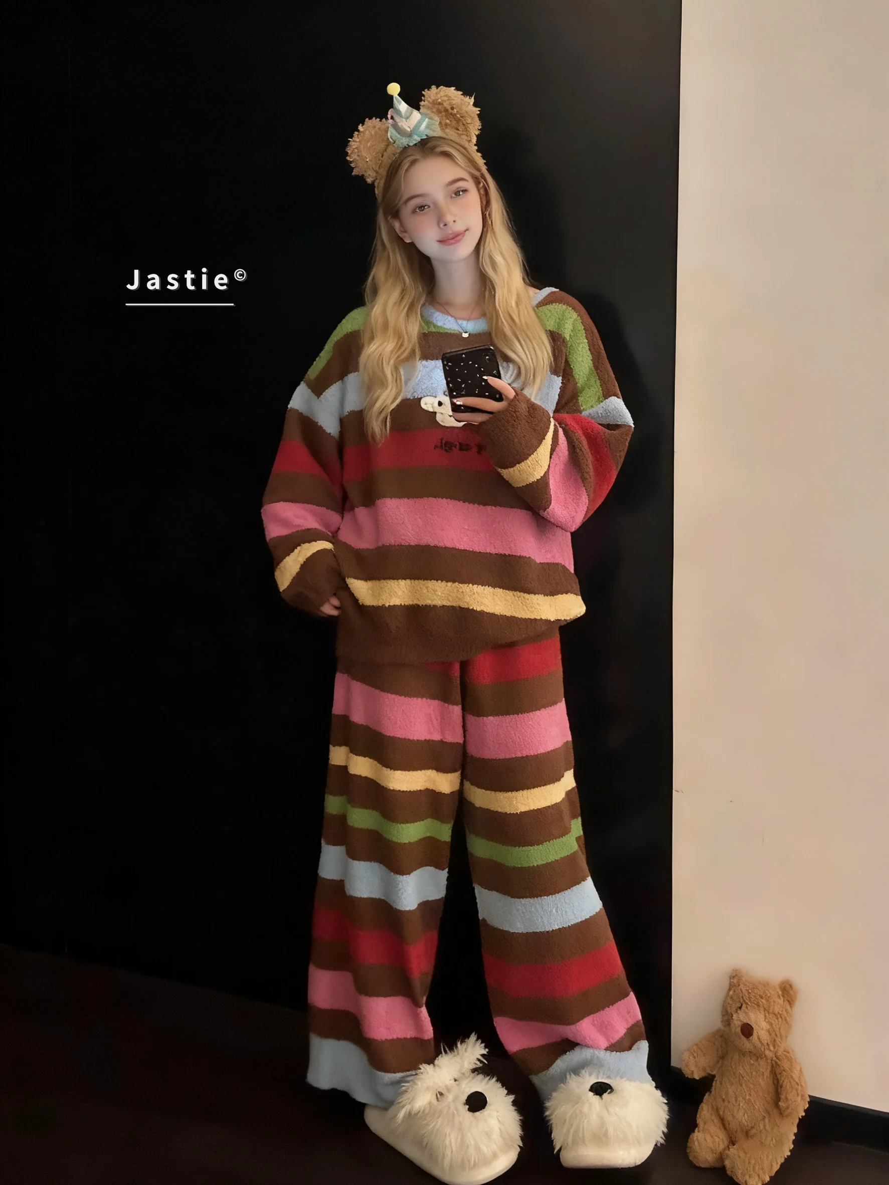 

Rainbow Striped Cute Dog Half-Fleece Set Women New 2026 Winter Warm Loose O-Neck Pullover + Long Pants 2 Piece Casual Pajamas