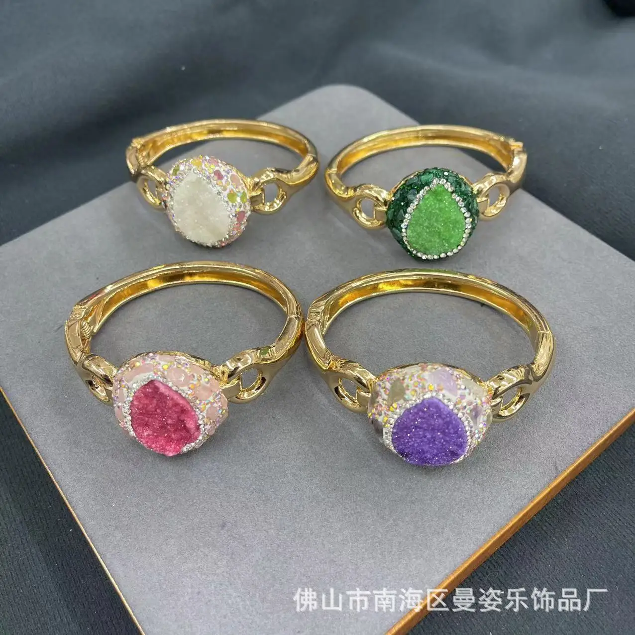 DIY accessories New natural agate crystal tartar inlaid with small rough stone color-preserving live bracelet, popular natural s