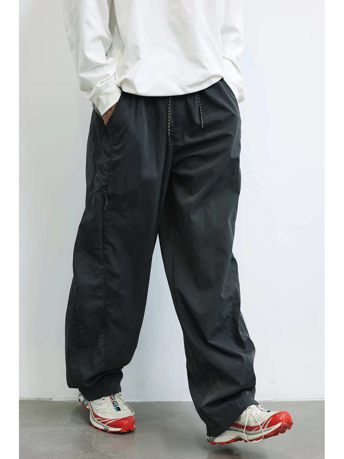 

LH Store Мужские повседневные свободные прямые брюки Тонкие американские спортивные уличные трендовые молодежные Vitali Sle из нейлонового волокна