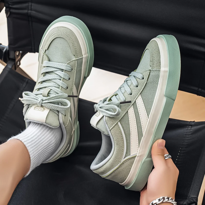 

2025 New Men's Board Shoes,sneakers,skate shoes,Casual Shoes Lightweight Outdoor Non-Slip Cushioned Elegant Travel Daily Wear