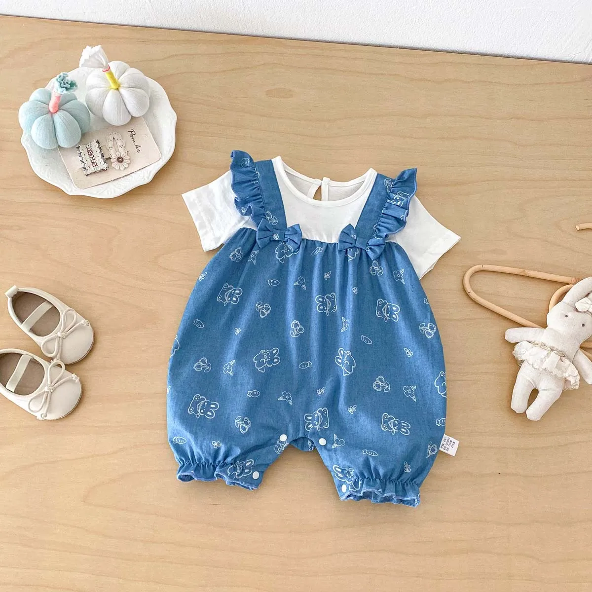 

Летняя коллекция детской одежды: комбинезон для девочек в стиле ковбой, имитация двухслойного кроя, с кружевом, для прогулок и активного отдыха