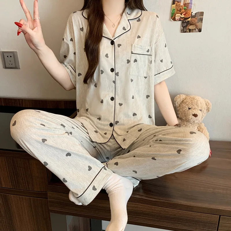 

Women's Summer Hot Selling Short Sleeved Pajamas Home Suit Set, Gray Heart-Shaped Loose Collar Short Sleeved Pants Home Suit Set