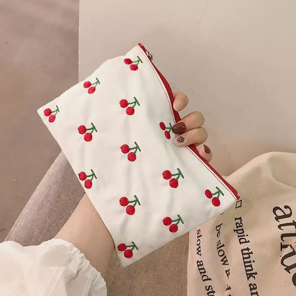 Fashion Embroidery Cosmetic Bags Zipper Lipstick Bag Cute Pencil Case Girls Storage Bag Makeup Women Cosmetic Organizer Pouch