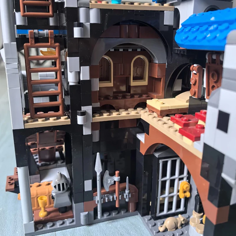 933 pçs fortaleza ao lado do lakeside condado castelo medieval conjunto de construção arquitetura bloco de construção modular modelo criança presente natal