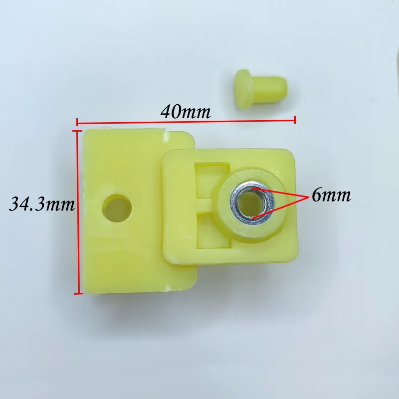 4/2Pcs Auto Window Glass Holder Base for Isuzu Pickup Car Fastener Interior Parts 43.3*33.4mm Auto Clip Replacement Accessories