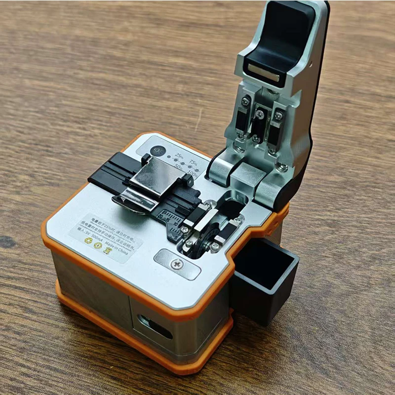 Q1S Fully Automatic Electric Fiber Optic Cleaver Rechargeable Optic Cable Cutter Ftth Optical Fiber Cleaver