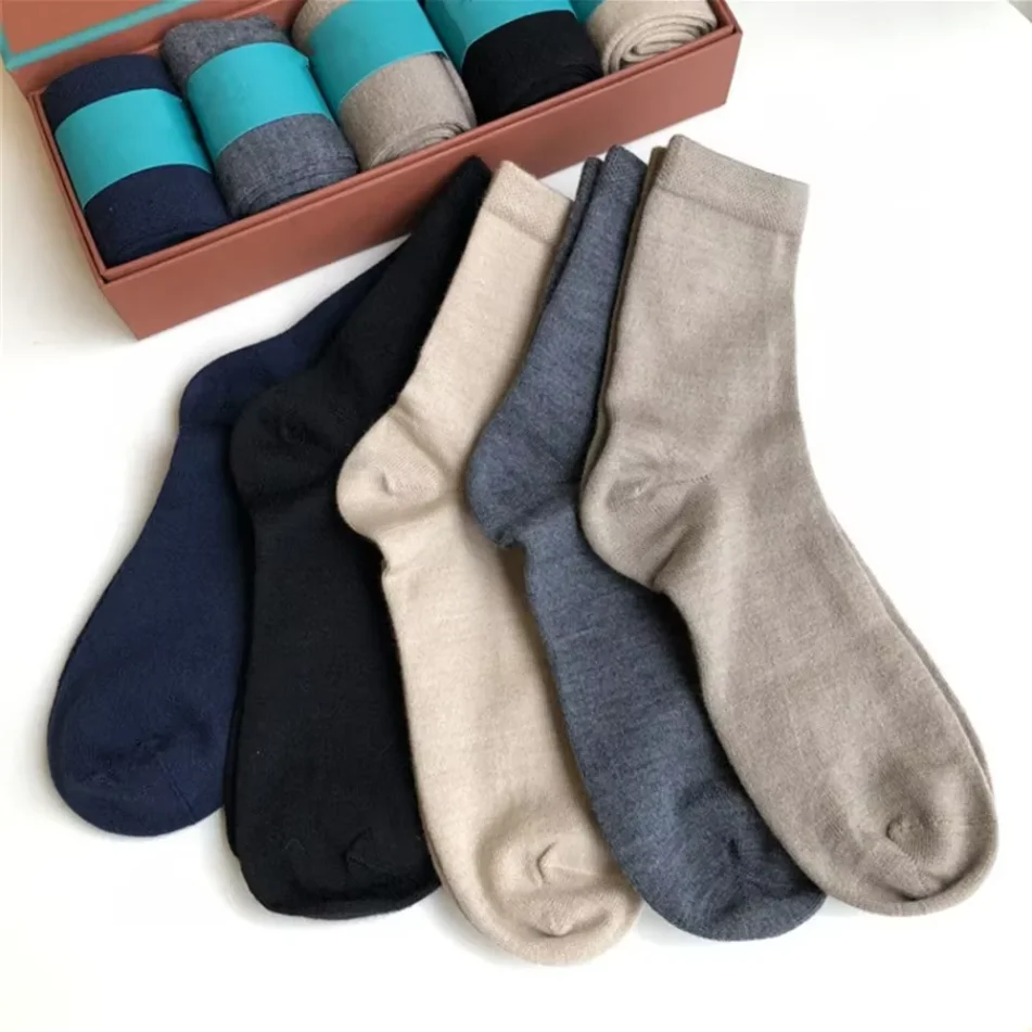 Cashmere Plain Socks for Women And Men Warm Knitted Mid-Tube Autumn Winter Solid Color Cold-Resistant Warm Socks