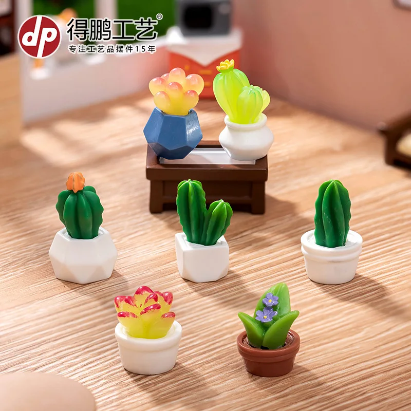 

Miniature Landscape Ornaments Artificial Succulent Plants Cactus Potted Plants Resin Crafts Dollhouse Desktop Decoration Small O