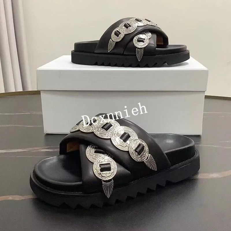 New Summer Solid Colour Open Toe Thick Sole Slippers Women's Metal Decoration Comfortable Slides Casual Sandals Holiday Shoes