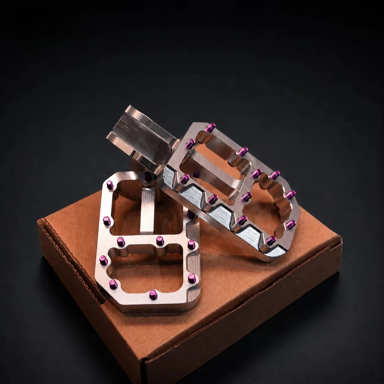 E-bike  Anodized CNC Aluminum Foot Pegs Anti-Slip Studs for Sur Ron Light Bee X S