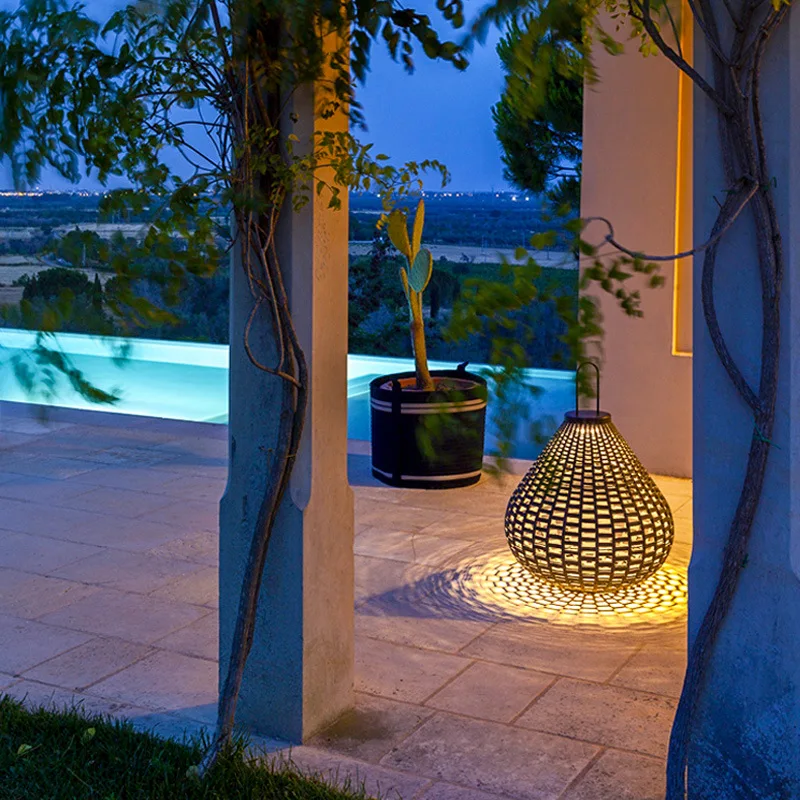 

Наружный светильник, водонепроницаемый двор, газон, светильник, вилла, открытый сад, тканый светильник, декоративная портативная художественная лампа из ротанга