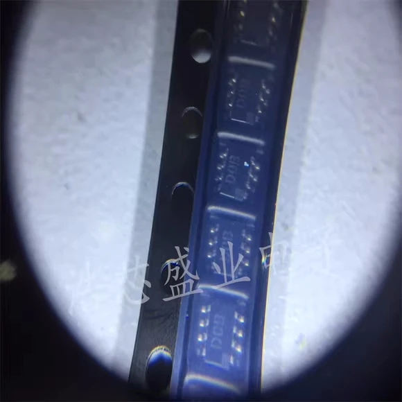 50 ~ 200 pièces nouvelle AD5160BRJZ100-RL7 d'origine SOT-23-8 AD5160BRJZ100 AD5160BRJZ