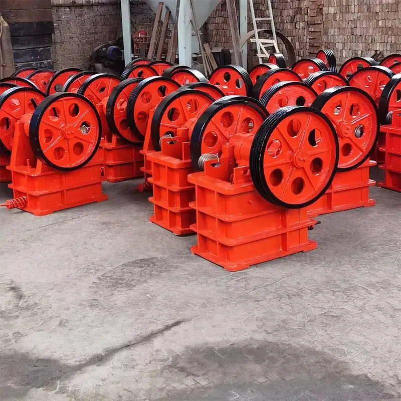 خام صنع الفك آلة الرمل التعدين الحجر البناء كسارة النفايات