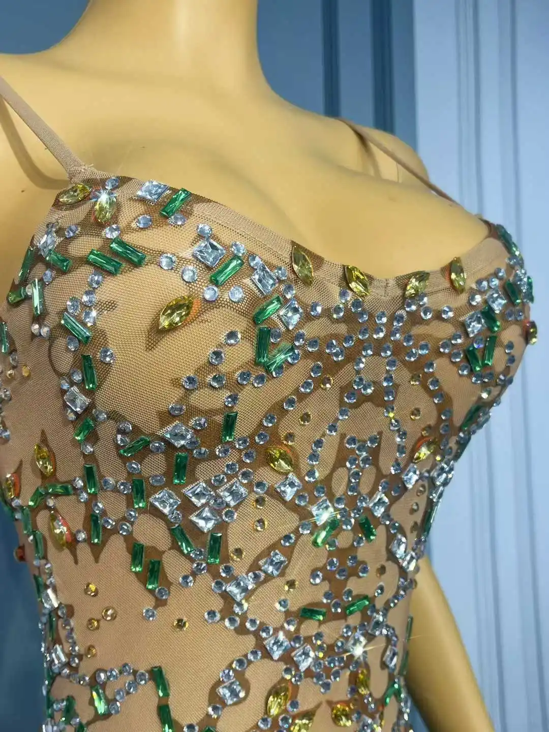 Damski seksowny strój wieczorowy, błyszczące dżety, dopasowana sukienka na ramiączkach z siateczki, na urodziny, koktajl, imprezę urodzinową, kostium.