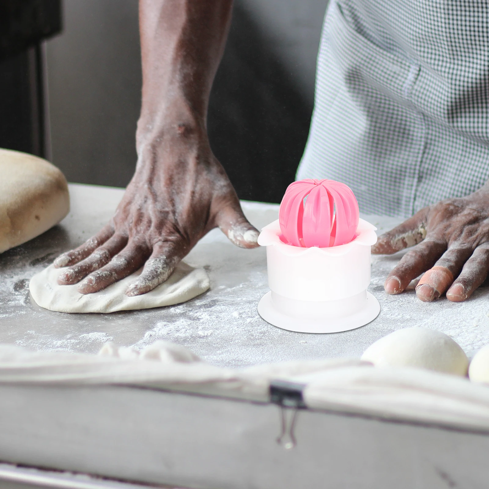 

3Pcs Baozi Maker Fine Workmanship Round Smooth Design Reusable Plastic Steamed Stuffed Bun Mold for Kitchen Cooking Tools