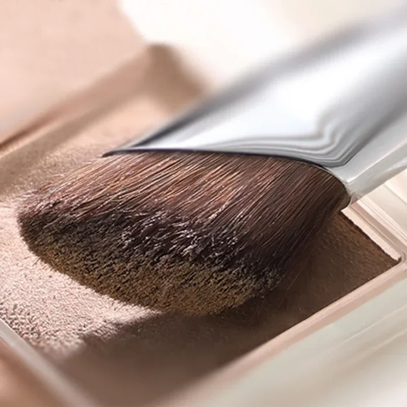 Pinceau de Contour du nez pinceau de Contour du nez plat pinceau de maquillage de Contour coudé cheveux naturels pinceaux de maquillage de taches d'ombre de Contour coudé